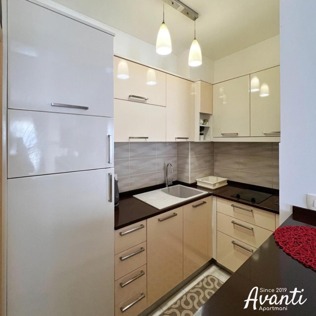 Apartmani Avanti Budva Eksteriør bilde